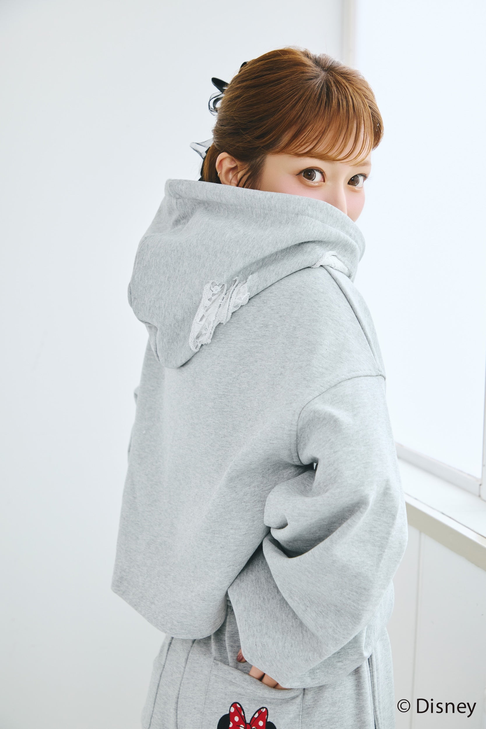 MINNIE MOUSE/SHORT HOODIE SWEAT