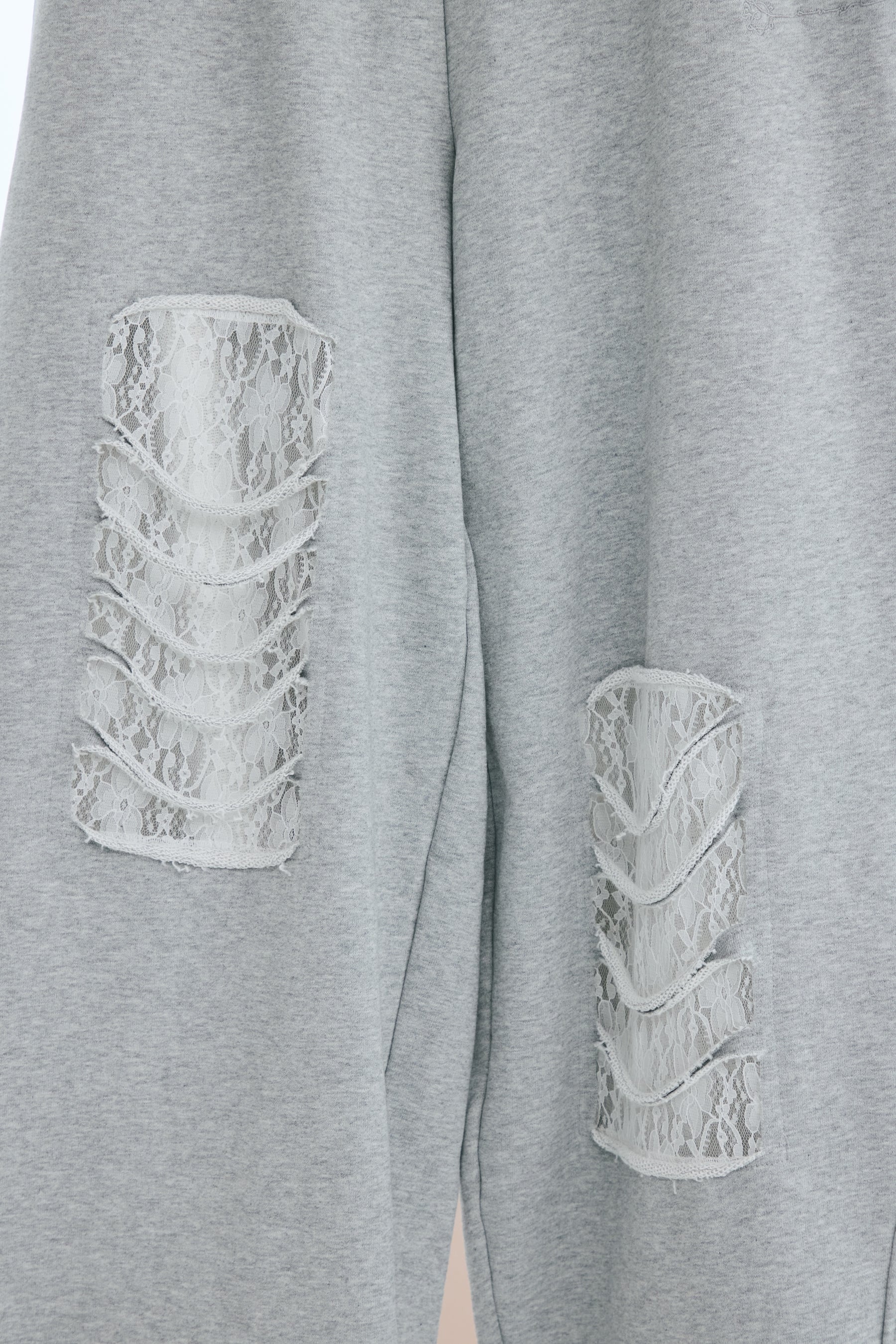 MINNIE MOUSE/DAMAGE LACE SWEAT PANTS