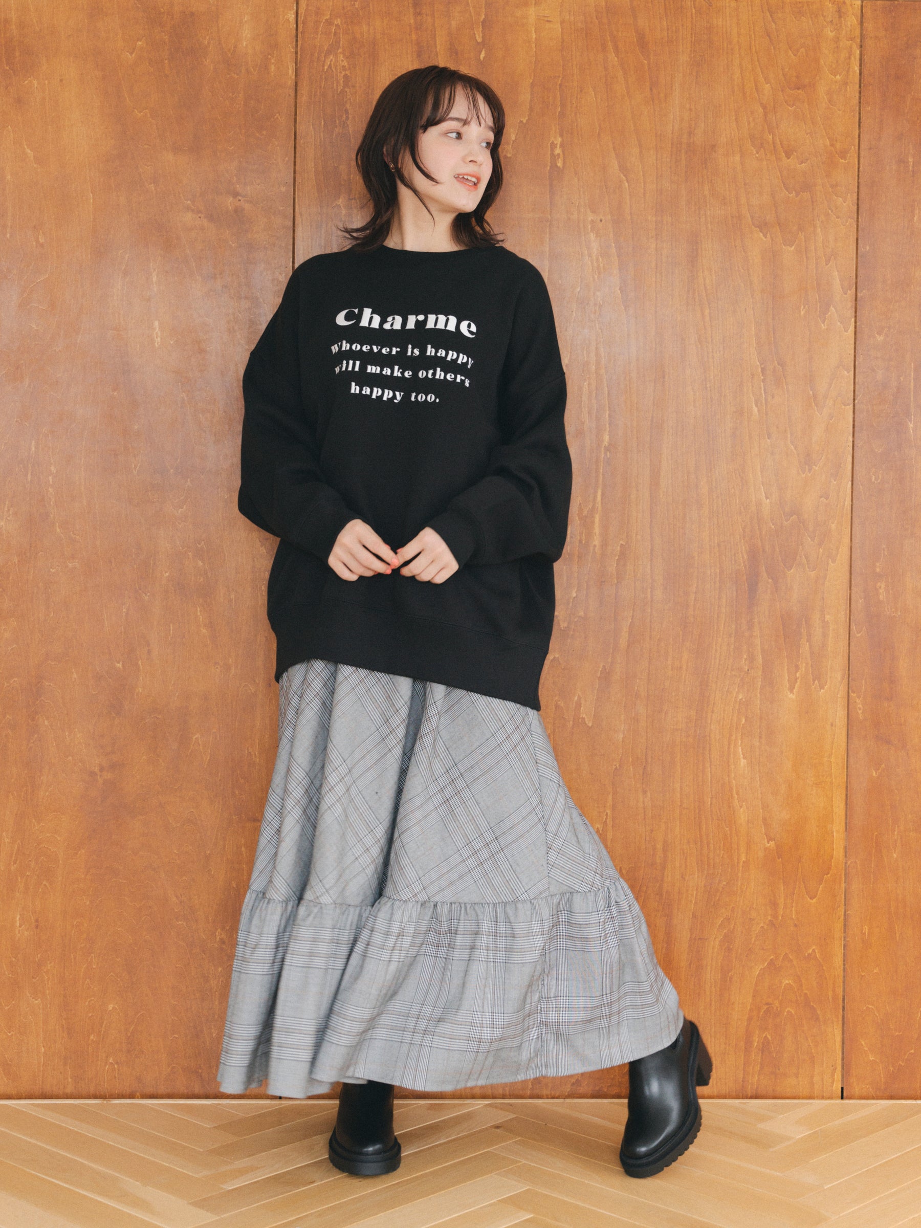 サスペンダーチェックスカート