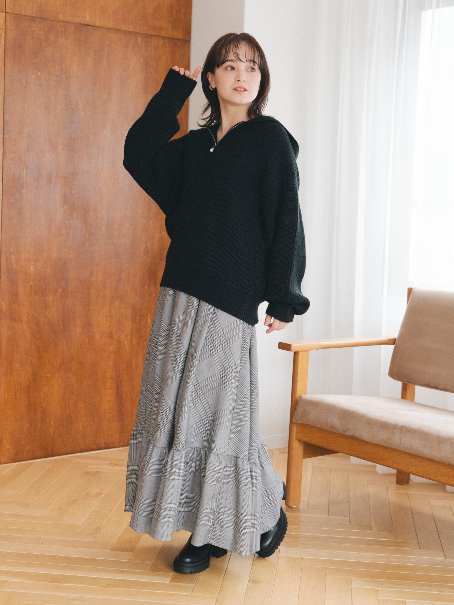 サスペンダーチェックスカート