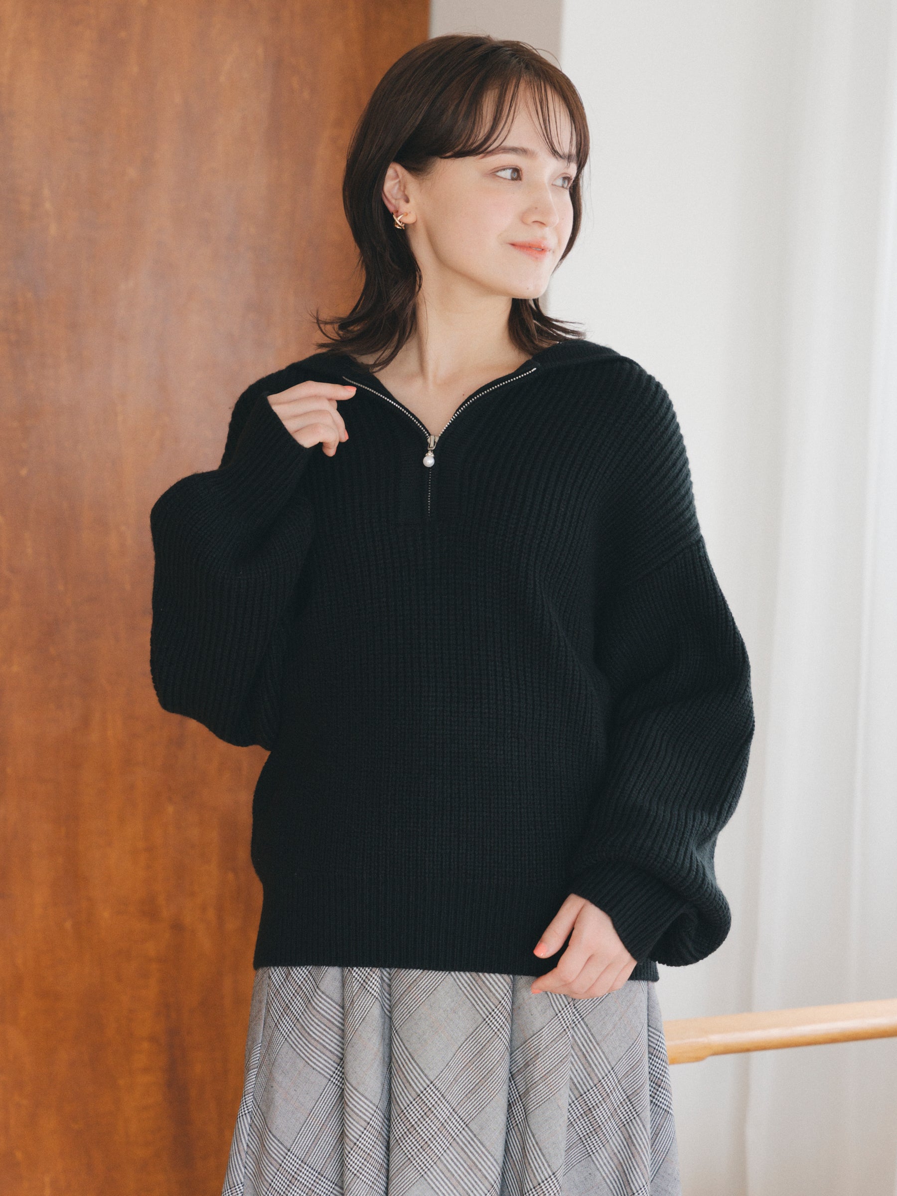 ハーフジップフードニット