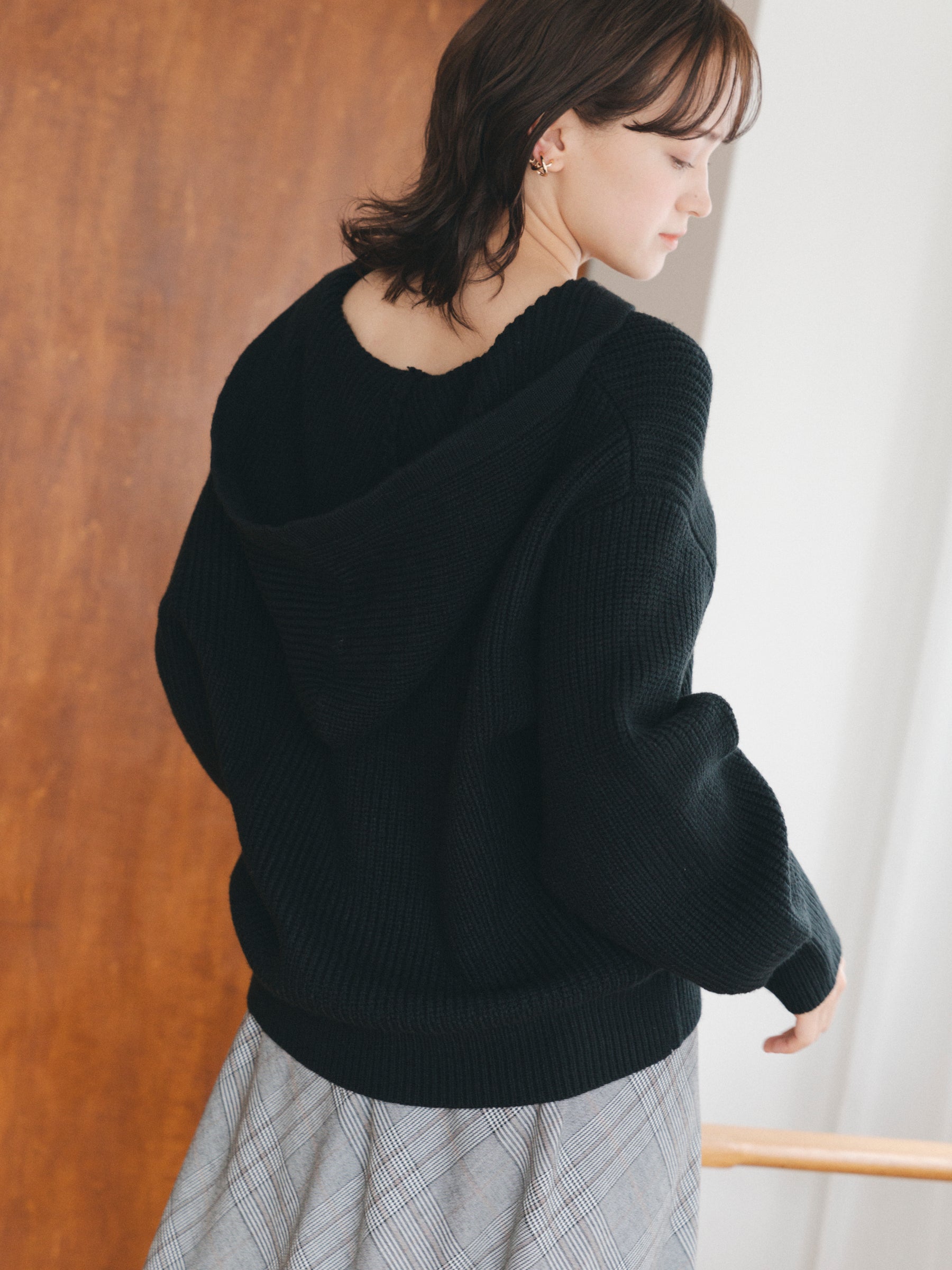 ハーフジップフードニット