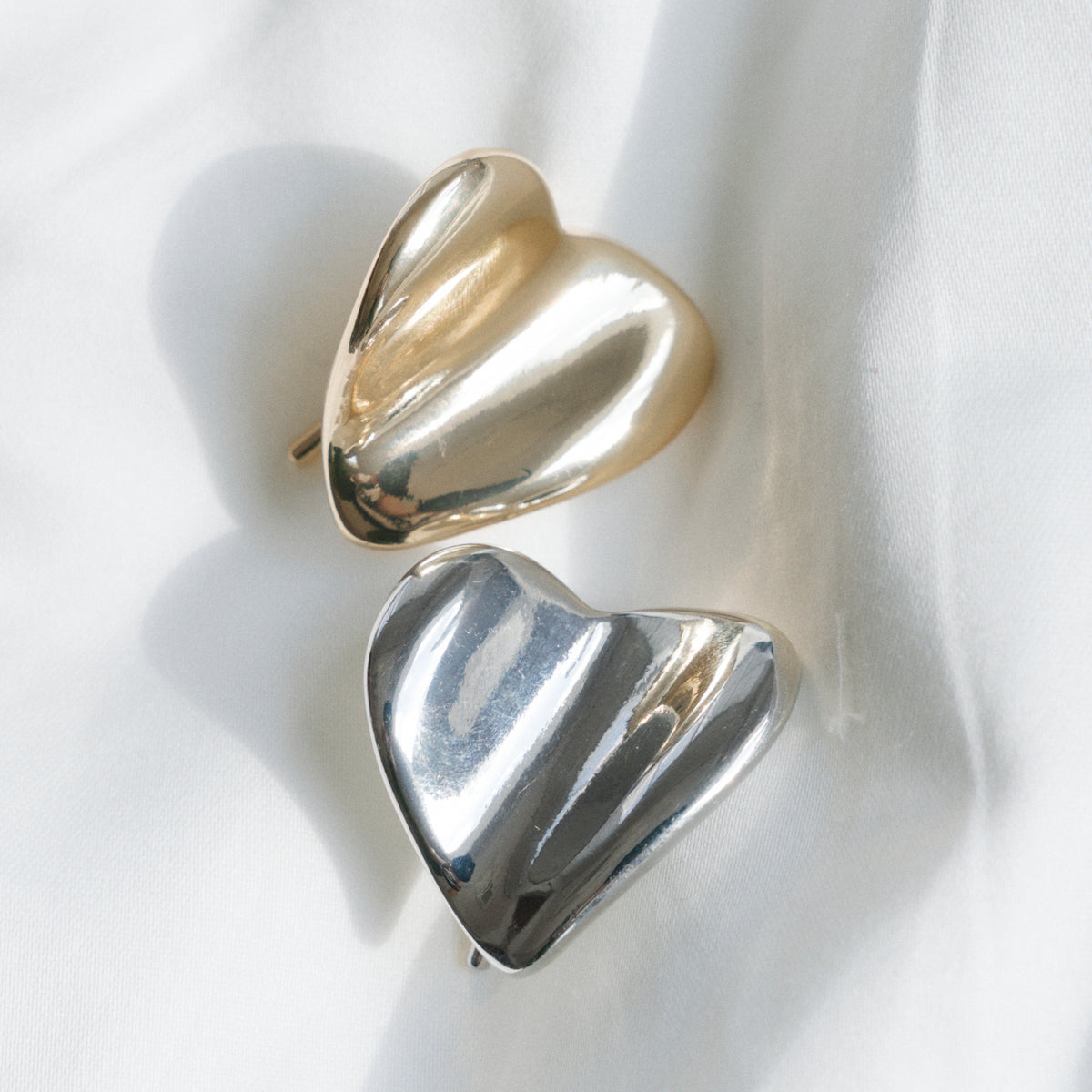 フェアリーの世界 ハートレジンヘアゴム ポニーフック変更可能。 フェアリーの世界ハートレジンヘアゴム ポニーフック変更可能。