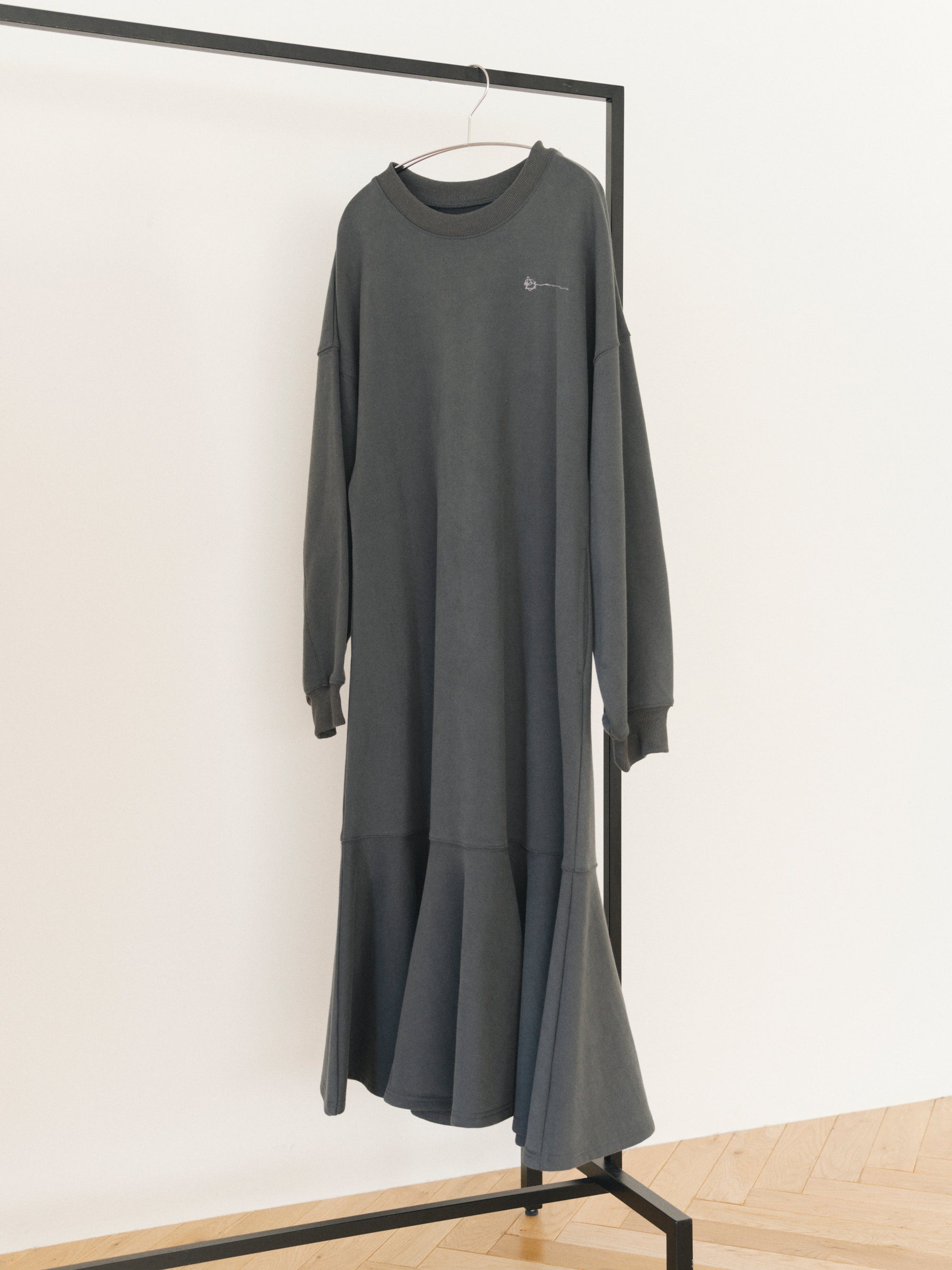 スウェットフレアワンピース