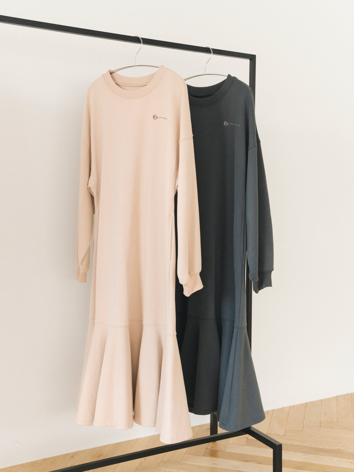 スウェットフレアワンピース